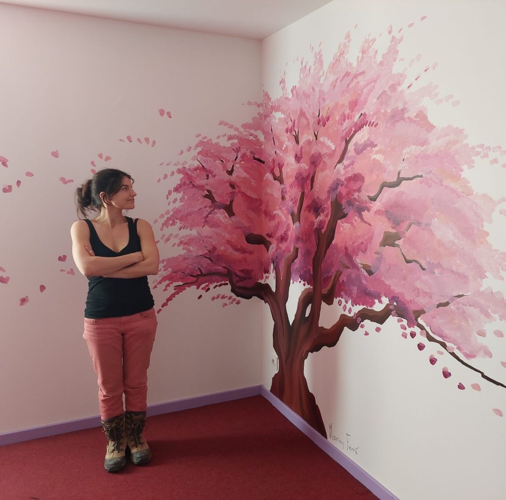 fresque murale dans un salon esthétique